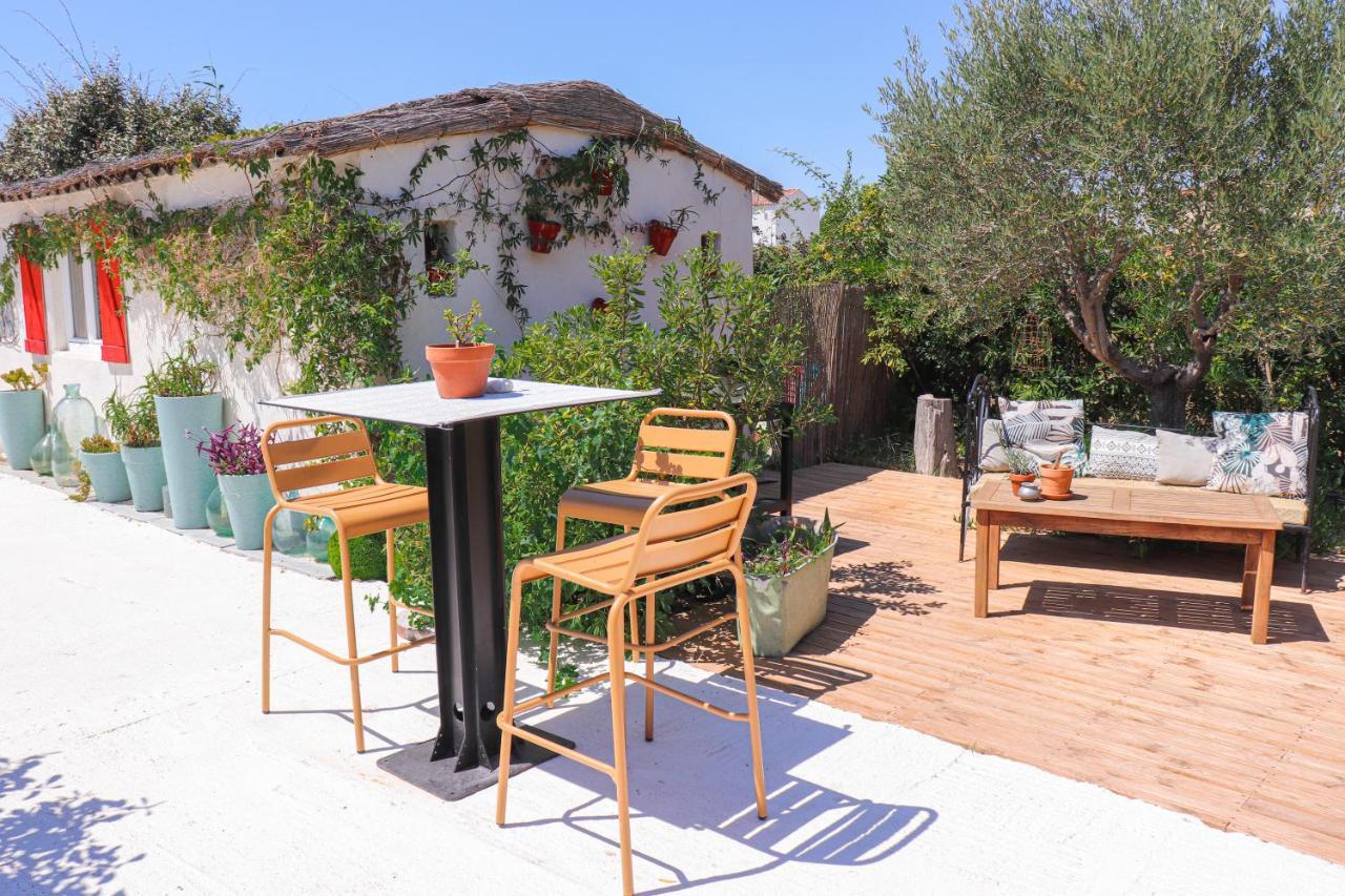 B&B La Terre Brulee Aigues-Mortes Εξωτερικό φωτογραφία
