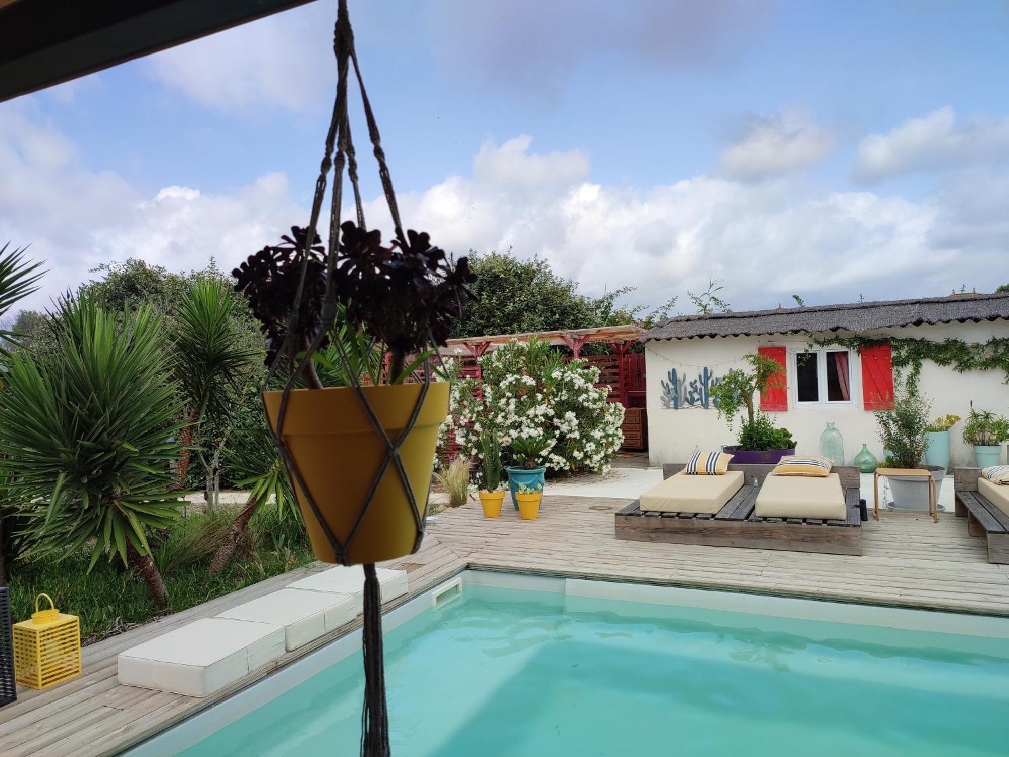 B&B La Terre Brulee Aigues-Mortes Εξωτερικό φωτογραφία
