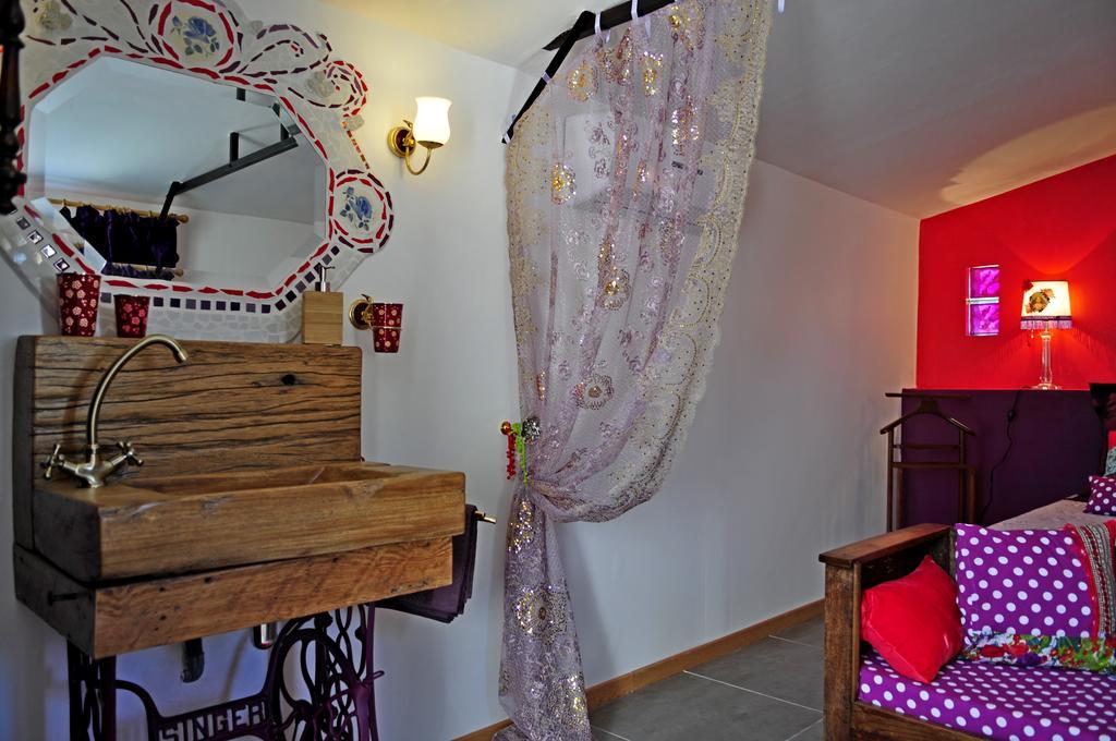 B&B La Terre Brulee Aigues-Mortes Εξωτερικό φωτογραφία